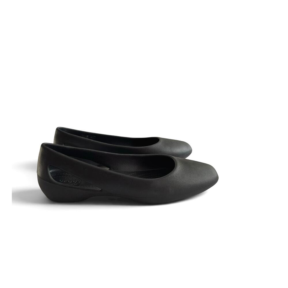 Crocs Women’s Black Sienna Slip On Flats Shoes Side Cutout Closed Toe Size 7